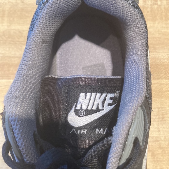 Nike Air Max Sneakers 5.5Y - Picture 8 of 10